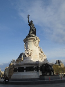 La Statue à Place de la République